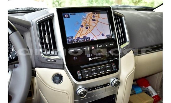 Buy Import Toyota Land Cruiser White Car in Import - Dubai in Bengo Province Buy Import Toyota Land Cruiser White Car in Import - Dubai in Bengo Province