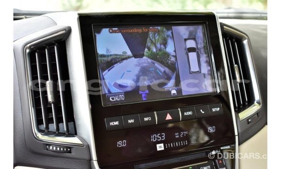 Buy Import Toyota Land Cruiser White Car in Import - Dubai in Bengo Province Buy Import Toyota Land Cruiser White Car in Import - Dubai in Bengo Province