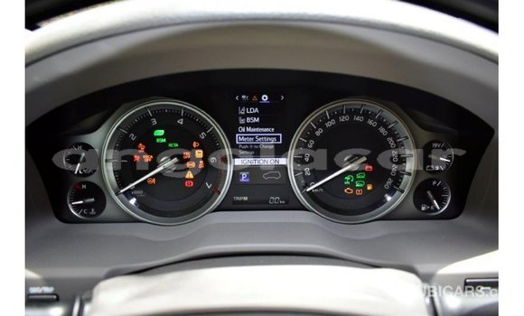 Buy Import Toyota Land Cruiser White Car in Import - Dubai in Bengo Province Buy Import Toyota Land Cruiser White Car in Import - Dubai in Bengo Province