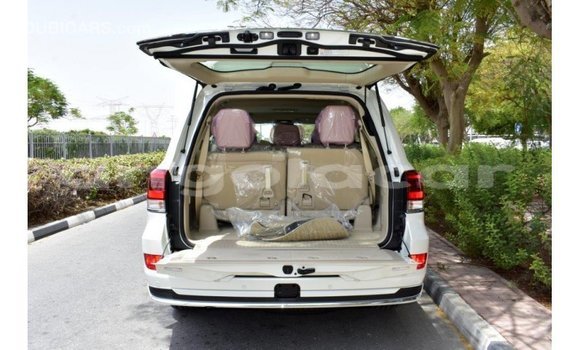 Buy Import Toyota Land Cruiser White Car in Import - Dubai in Bengo Province Buy Import Toyota Land Cruiser White Car in Import - Dubai in Bengo Province