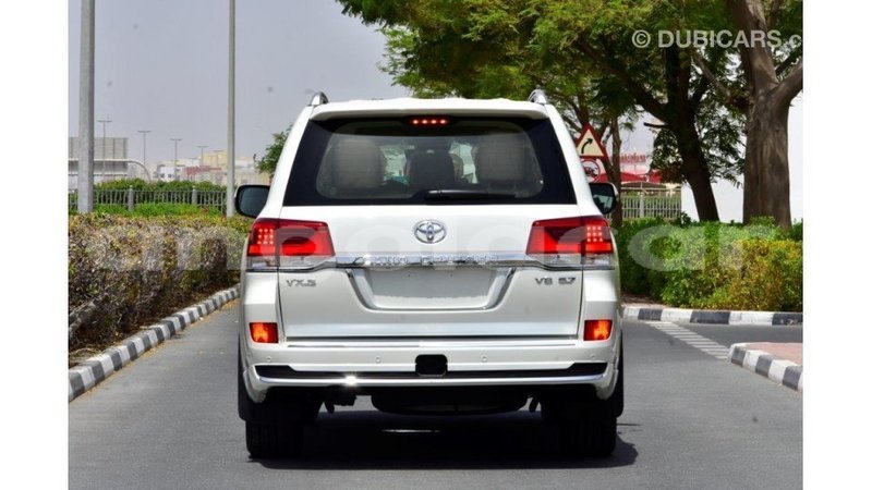Big with watermark toyota land cruiser bengo province import dubai 7763