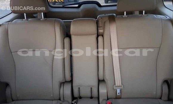 Buy Import Toyota Highlander Green Car in Import - Dubai in Bengo Province Buy Import Toyota Highlander Green Car in Import - Dubai in Bengo Province