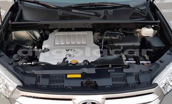 Buy Import Toyota Highlander Green Car in Import - Dubai in Bengo Province Buy Import Toyota Highlander Green Car in Import - Dubai in Bengo Province
