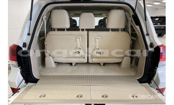 Comprar Importar Toyota Land Cruiser Branco Carro em Import - Dubai em Bengo Province Comprar Importar Toyota Land Cruiser Branco Carro em Import - Dubai em Bengo Province