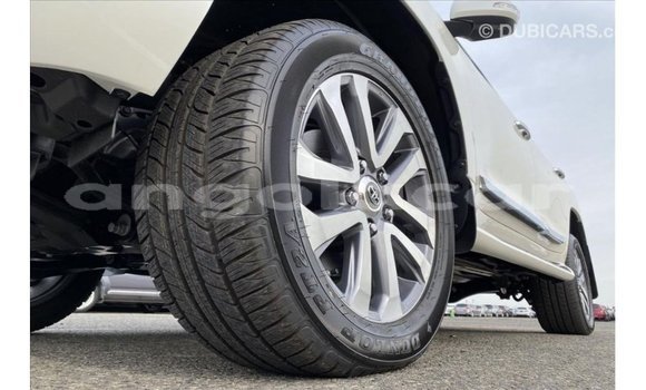 Comprar Importar Toyota Land Cruiser Branco Carro em Import - Dubai em Bengo Province Comprar Importar Toyota Land Cruiser Branco Carro em Import - Dubai em Bengo Province