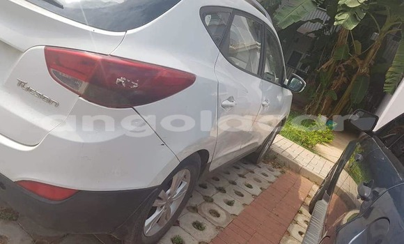 Acheter Occasion Voiture Hyundai Tucson Blanc à Luanda, Province de Luanda Acheter Occasion Voiture Hyundai Tucson Blanc à Luanda, Province de Luanda