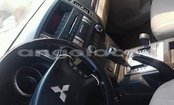 Acheter Occasion Voiture Mitsubishi Pajero Blanc à Luanda, Province de Luanda