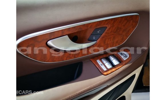 Acheter Import Voiture Mercedes-Benz Vito Blanc à Import - Dubai, Province de Bengo Acheter Import Voiture Mercedes-Benz Vito Blanc à Import - Dubai, Province de Bengo