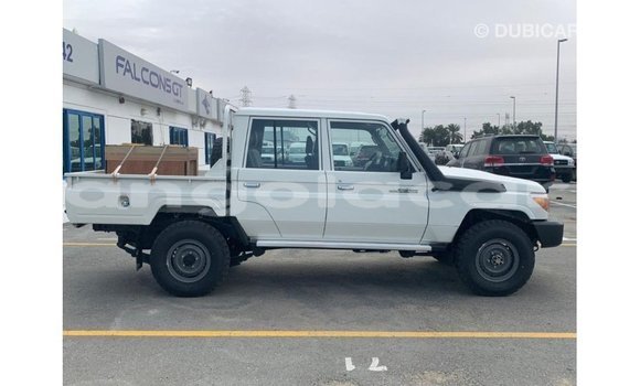 Buy Import Toyota Land Cruiser White Car in Import - Dubai in Bengo Province Buy Import Toyota Land Cruiser White Car in Import - Dubai in Bengo Province