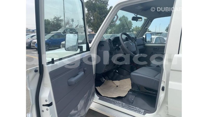 Big with watermark toyota land cruiser bengo province import dubai 7796
