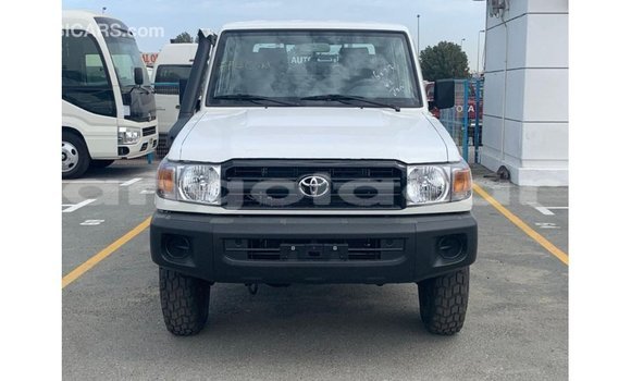Buy Import Toyota Land Cruiser White Car in Import - Dubai in Bengo Province Buy Import Toyota Land Cruiser White Car in Import - Dubai in Bengo Province
