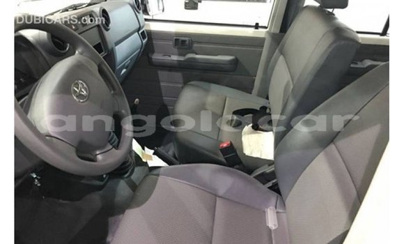 Buy Import Toyota Land Cruiser White Car in Import - Dubai in Bengo Province Buy Import Toyota Land Cruiser White Car in Import - Dubai in Bengo Province