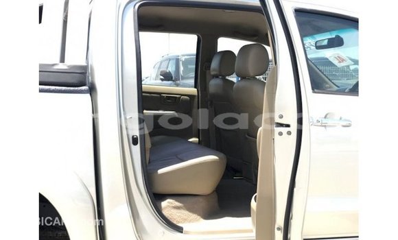 Buy Import Toyota Hilux Other Car in Import - Dubai in Bengo Province Buy Import Toyota Hilux Other Car in Import - Dubai in Bengo Province