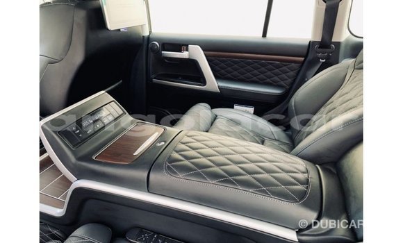 Acheter Import Voiture Toyota Land Cruiser Noir à Import - Dubai, Province de Bengo Acheter Import Voiture Toyota Land Cruiser Noir à Import - Dubai, Province de Bengo