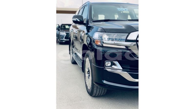 Big with watermark toyota land cruiser bengo province import dubai 7817