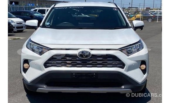 Comprar Importar Toyota 4Runner Branco Carro em Import - Dubai em Bengo Province Comprar Importar Toyota 4Runner Branco Carro em Import - Dubai em Bengo Province