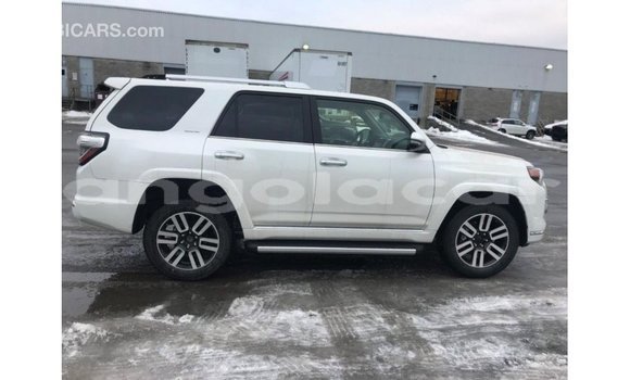 Buy Import Toyota 4Runner White Car in Import - Dubai in Bengo Province Buy Import Toyota 4Runner White Car in Import - Dubai in Bengo Province
