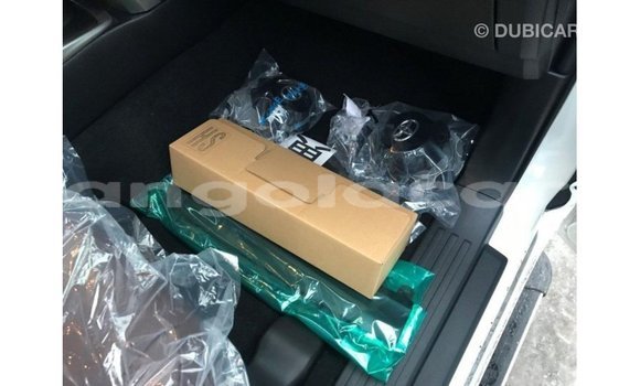 Buy Import Toyota 4Runner White Car in Import - Dubai in Bengo Province Buy Import Toyota 4Runner White Car in Import - Dubai in Bengo Province