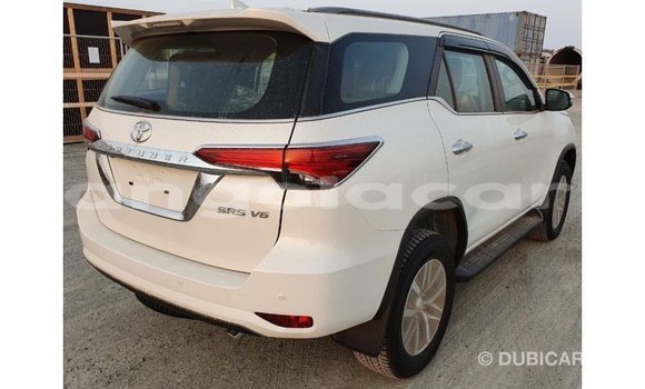Buy Import Toyota Fortuner White Car in Import - Dubai in Bengo Province Buy Import Toyota Fortuner White Car in Import - Dubai in Bengo Province