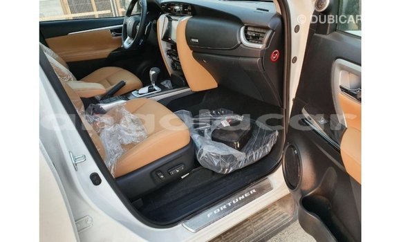 Buy Import Toyota Fortuner White Car in Import - Dubai in Bengo Province Buy Import Toyota Fortuner White Car in Import - Dubai in Bengo Province