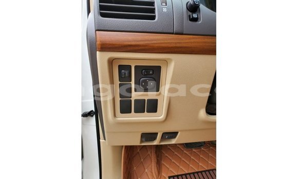 Buy Import Toyota Prado White Car in Import - Dubai in Bengo Province Buy Import Toyota Prado White Car in Import - Dubai in Bengo Province