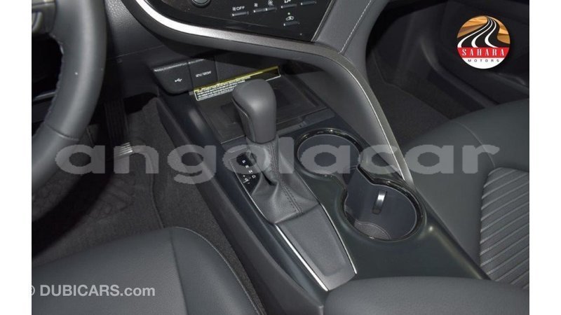 Big with watermark toyota camry bengo province import dubai 7837