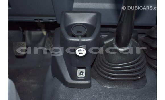 Buy Import Toyota Land Cruiser Beige Car in Import - Dubai in Bengo Province Buy Import Toyota Land Cruiser Beige Car in Import - Dubai in Bengo Province