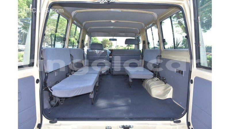 Big with watermark toyota land cruiser bengo province import dubai 7841