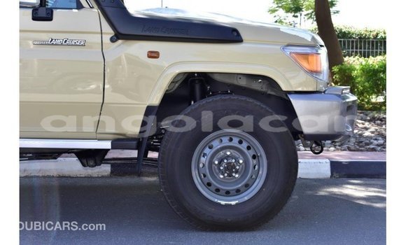 Buy Import Toyota Land Cruiser Beige Car in Import - Dubai in Bengo Province Buy Import Toyota Land Cruiser Beige Car in Import - Dubai in Bengo Province