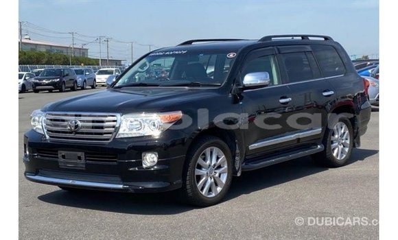 Comprar Importar Toyota Land Cruiser Preto Carro em Import - Dubai em Bengo Province Comprar Importar Toyota Land Cruiser Preto Carro em Import - Dubai em Bengo Province