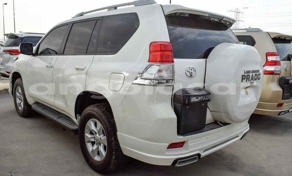 Comprar Importar Toyota Prado Branco Carro em Import - Dubai em Bengo Province Comprar Importar Toyota Prado Branco Carro em Import - Dubai em Bengo Province