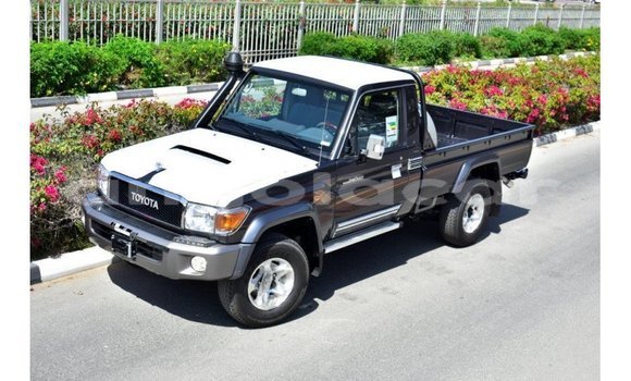 Buy Import Toyota Land Cruiser Other Car in Import - Dubai in Bengo Province Buy Import Toyota Land Cruiser Other Car in Import - Dubai in Bengo Province