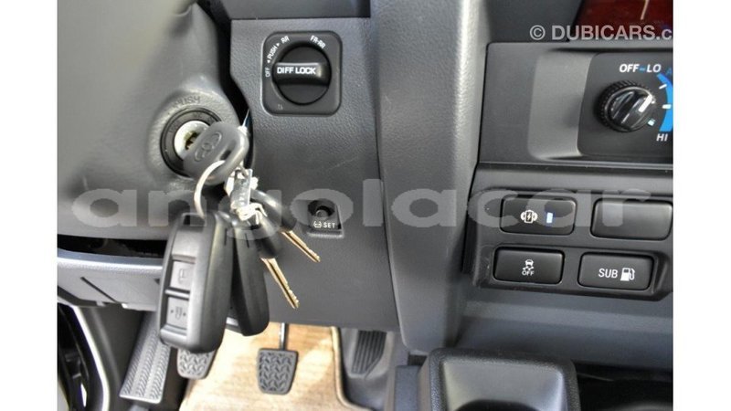 Big with watermark toyota land cruiser bengo province import dubai 7848