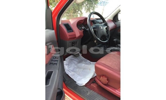 Comprar Importar Toyota Hilux Vermelho Carro em Import - Dubai em Bengo Province Comprar Importar Toyota Hilux Vermelho Carro em Import - Dubai em Bengo Province