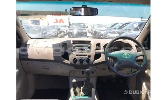 Comprar Importar Toyota Hilux Preto Carro em Import - Dubai em Bengo Province Comprar Importar Toyota Hilux Preto Carro em Import - Dubai em Bengo Province