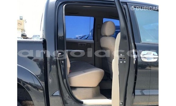 Comprar Importar Toyota Hilux Preto Carro em Import - Dubai em Bengo Province Comprar Importar Toyota Hilux Preto Carro em Import - Dubai em Bengo Province