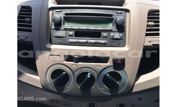 Comprar Importar Toyota Hilux Preto Carro em Import - Dubai em Bengo Province Comprar Importar Toyota Hilux Preto Carro em Import - Dubai em Bengo Province