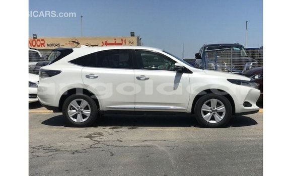 Comprar Importar Toyota Harrier Branco Carro em Import - Dubai em Bengo Province Comprar Importar Toyota Harrier Branco Carro em Import - Dubai em Bengo Province