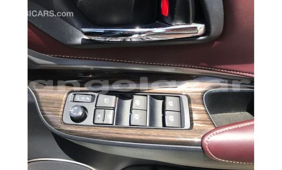 Comprar Importar Toyota Harrier Branco Carro em Import - Dubai em Bengo Province Comprar Importar Toyota Harrier Branco Carro em Import - Dubai em Bengo Province