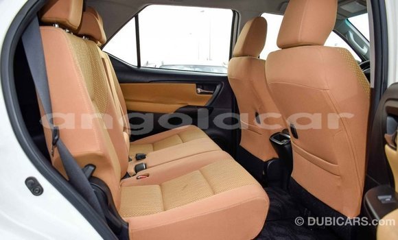 Comprar Importar Toyota Fortuner Branco Carro em Import - Dubai em Bengo Province Comprar Importar Toyota Fortuner Branco Carro em Import - Dubai em Bengo Province
