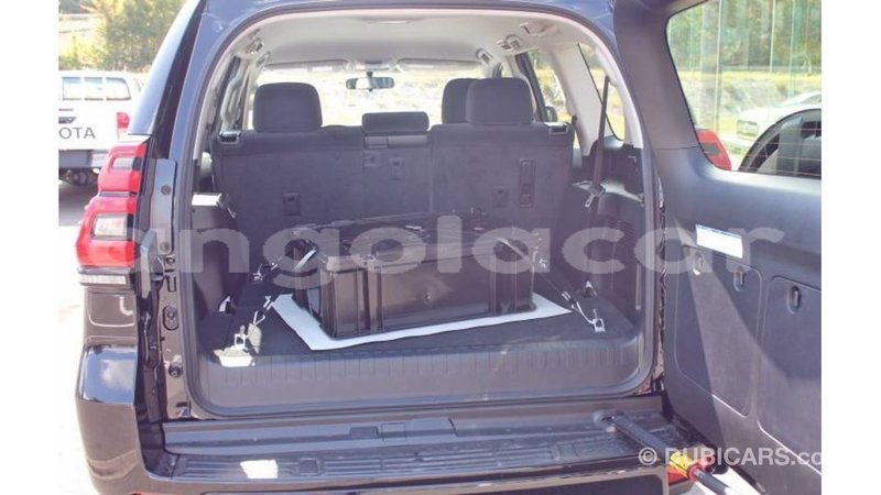 Big with watermark toyota prado bengo province import dubai 7868