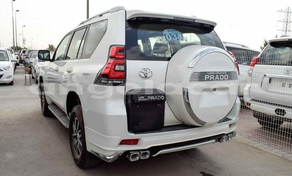 Comprar Importar Toyota Prado Branco Carro em Import - Dubai em Bengo Province Comprar Importar Toyota Prado Branco Carro em Import - Dubai em Bengo Province