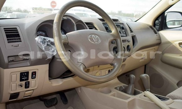Comprar Importar Toyota Fortuner Branco Carro em Import - Dubai em Bengo Province Comprar Importar Toyota Fortuner Branco Carro em Import - Dubai em Bengo Province