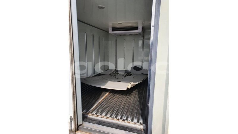 Big with watermark kia carens bengo province import dubai 7876