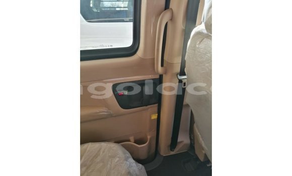 Acheter Import Voiture Hyundai Accent Blanc à Import - Dubai, Province de Bengo Acheter Import Voiture Hyundai Accent Blanc à Import - Dubai, Province de Bengo