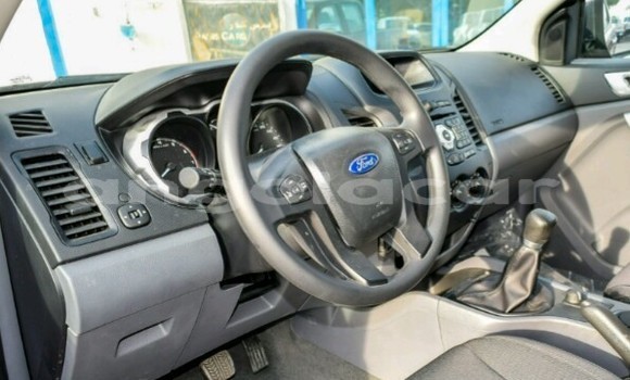 Comprar Novo Ford Ranger Vermelho Carro em Luanda em Luanda Province Comprar Novo Ford Ranger Vermelho Carro em Luanda em Luanda Province