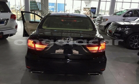 Comprar Novo Lexus LS Prata Carro em Luena em Moxico Comprar Novo Lexus LS Prata Carro em Luena em Moxico