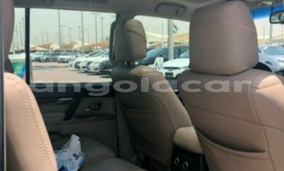Buy Used Mitsubishi Pajero Black Car in Luanda in Luanda Province Buy Used Mitsubishi Pajero Black Car in Luanda in Luanda Province