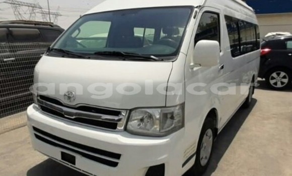 Comprar Novo Toyota Hiace Branco Carro em Luanda em Luanda Province Comprar Novo Toyota Hiace Branco Carro em Luanda em Luanda Province