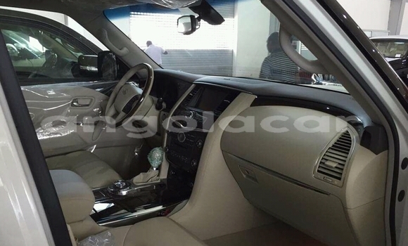 Comprar Usado Infiniti QX80 Branco Carro em Luanda em Luanda Province Comprar Usado Infiniti QX80 Branco Carro em Luanda em Luanda Province